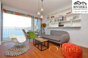 Luksuzan dvosoban stan sa odlicnim pogledom na more Savina